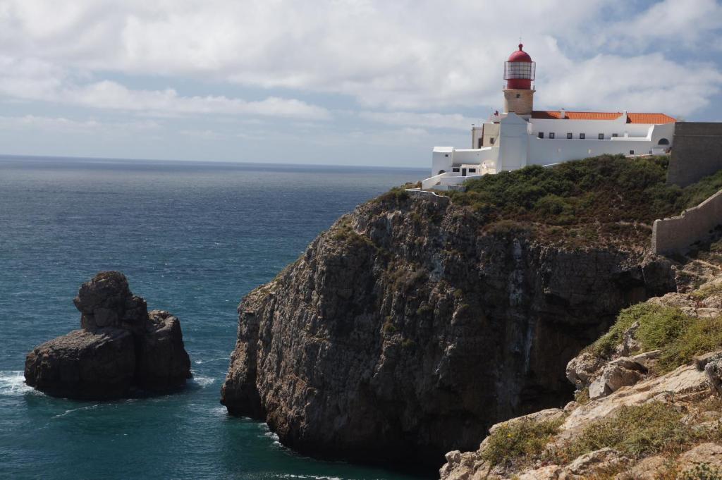Apartamentos E Quartos Atalaia Sagres Esterno foto