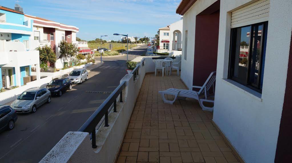 Apartamentos E Quartos Atalaia Sagres Esterno foto